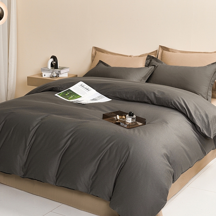 91家纺网 家纺一手货源 找家纺 名优家纺 2026新款60S13374高支密全棉印花纯色四件套 星耀黑+可可棕