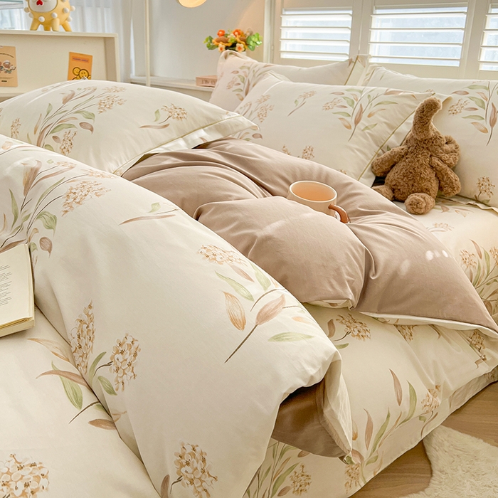 91家纺网 家纺一手货源 找家纺 名优家纺 2026新款60S13374高支密全棉印花纯色四件套 森野花簇-绿