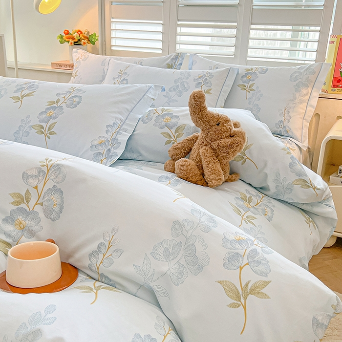 91家纺网 家纺一手货源 找家纺 名优家纺 2026新款60S13374高支密全棉印花纯色四件套 绣花仙-蓝