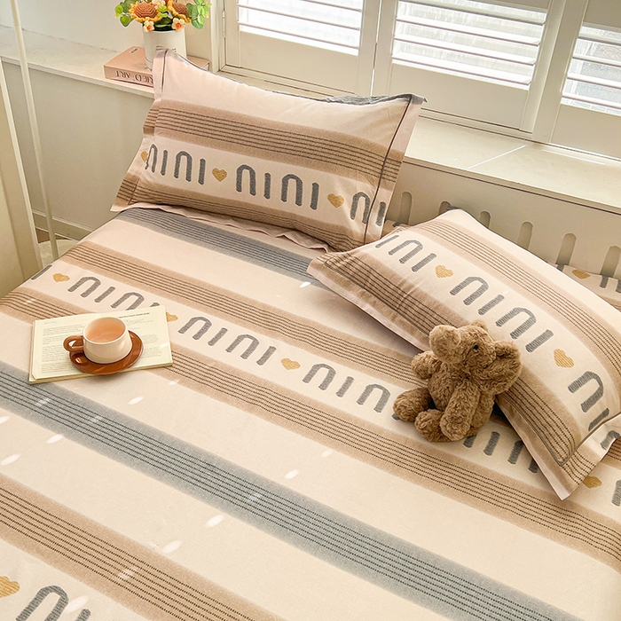 91家纺网 家纺一手货源 找家纺 名优家纺 2026新款60S13374高支密全棉印花纯色四件套 初见