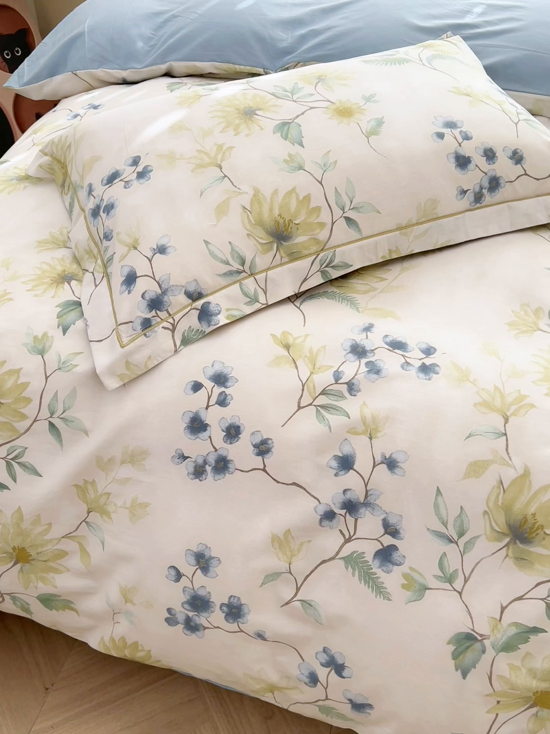 91家纺网 家纺一手货源 找家纺 名优家纺 2026新款60S13374高支密全棉印花纯色四件套 洛颜-蓝