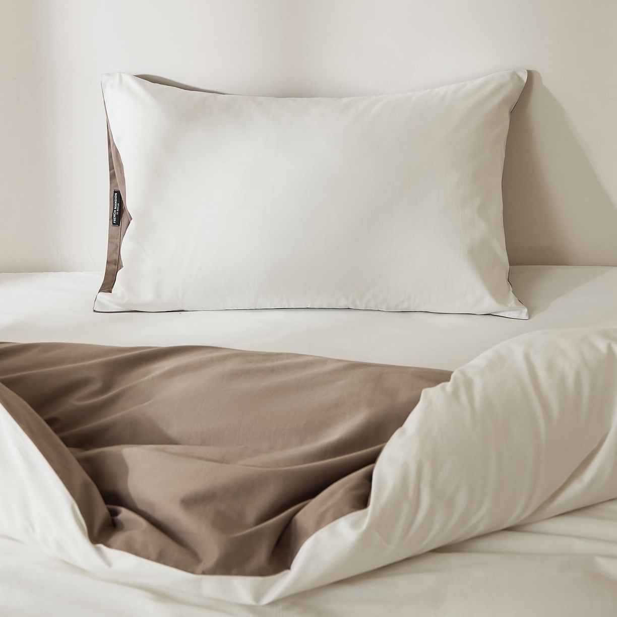 91家纺网 家纺一手货源 找家纺 EH家居 2026新款长绒棉安缦之境单品系列单枕套 AB版-安缦之境-阳光白咖