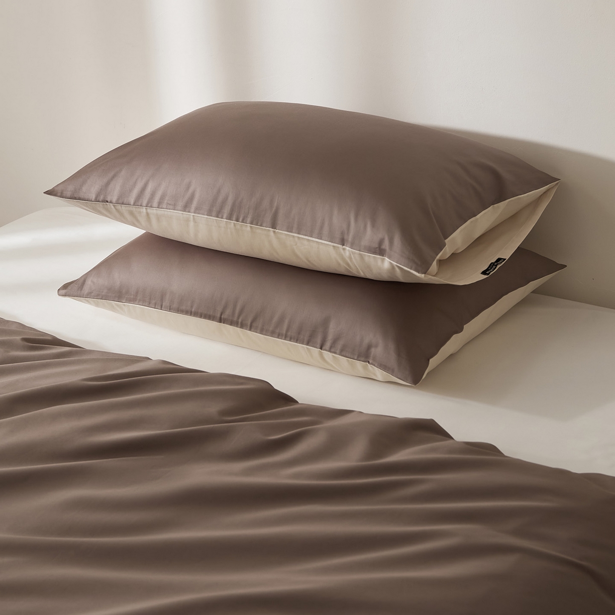 91家纺网 家纺一手货源 找家纺 EH家居 2026新款长绒棉安缦之境单品系列单枕套 AB版-安缦之境-布朗尼咖