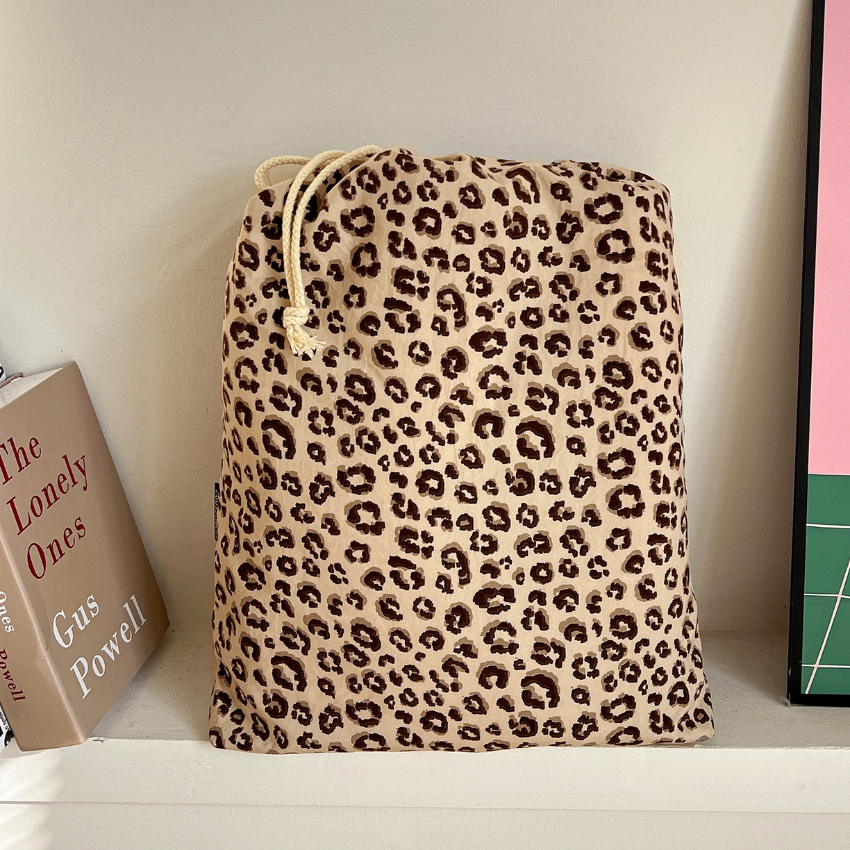 91家纺网 家纺一手货源 找家纺 水墨江南 2026新款加厚仿棉古法水洗棉小布袋款印花四件套 豹纹咖