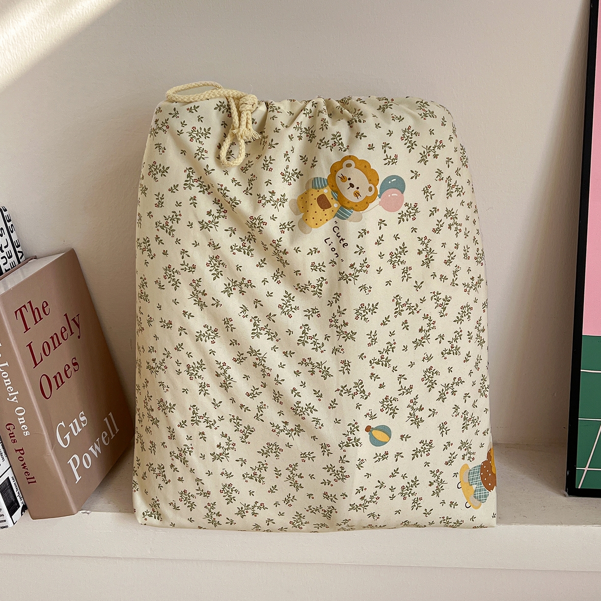 91家纺网 家纺一手货源 找家纺 水墨江南 2026新款加厚仿棉古法水洗棉小布袋款印花四件套 呆萌小狮子