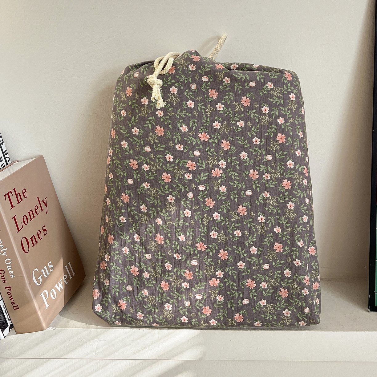 91家纺网 家纺一手货源 找家纺 水墨江南 2026新款加厚仿棉古法水洗棉小布袋款印花四件套 花园记