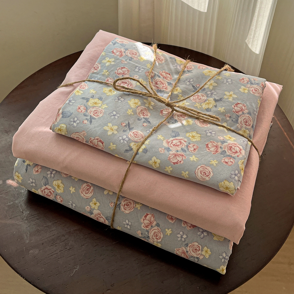 91家纺网 家纺一手货源 找家纺 水墨江南 2026新款加厚仿棉古法水洗棉小布袋款印花四件套 浪漫花园