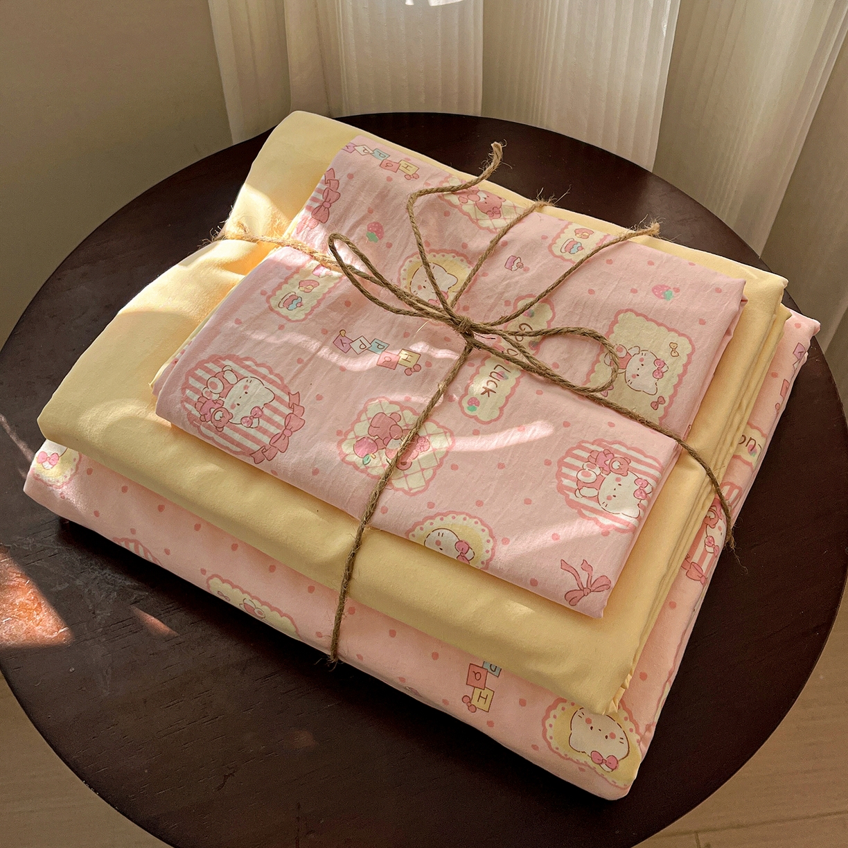 91家纺网 家纺一手货源 找家纺 水墨江南 2026新款加厚仿棉古法水洗棉小布袋款印花四件套 幸运喵