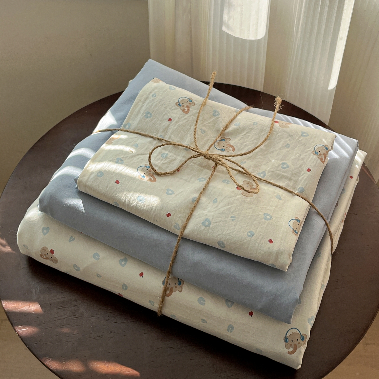 91家纺网 家纺一手货源 找家纺 水墨江南 2026新款加厚仿棉古法水洗棉小布袋款印花四件套 性感小象