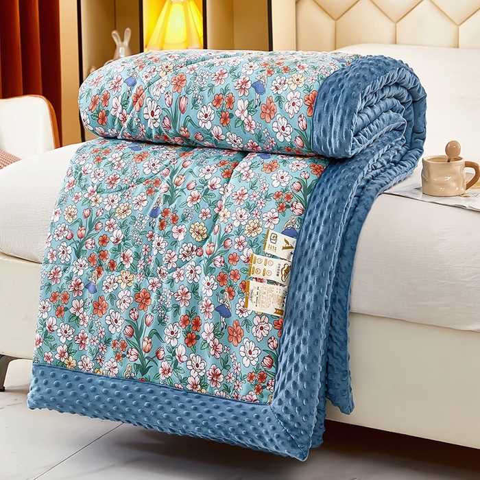 91家纺网 家纺一手货源 找家纺 蔻之羽 （全年现货）2026年新款豆豆被春秋被夏被加厚冬被空调被四季绒被子 摩尔庄园