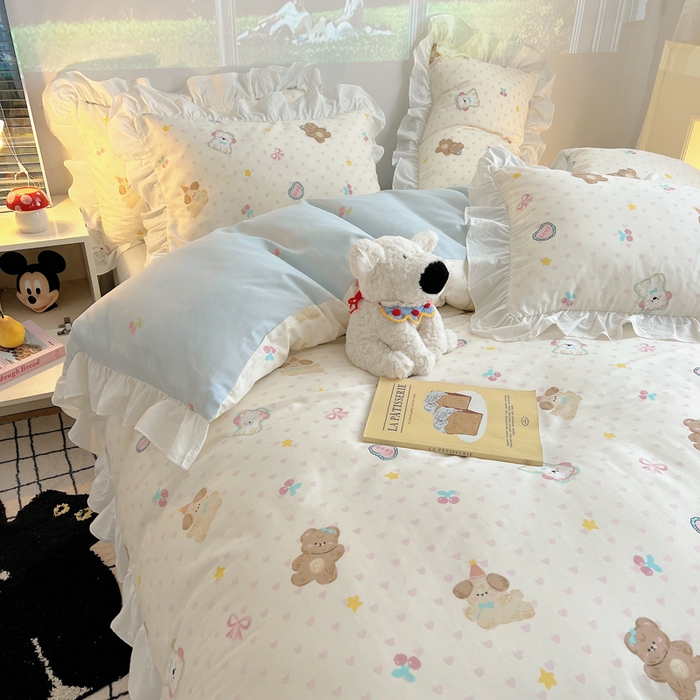 91家纺网 家纺一手货源 找家纺 六巷胡同 2026春夏新款韩式INS减龄花边款全棉卡通四件套 花边奶油甜心熊