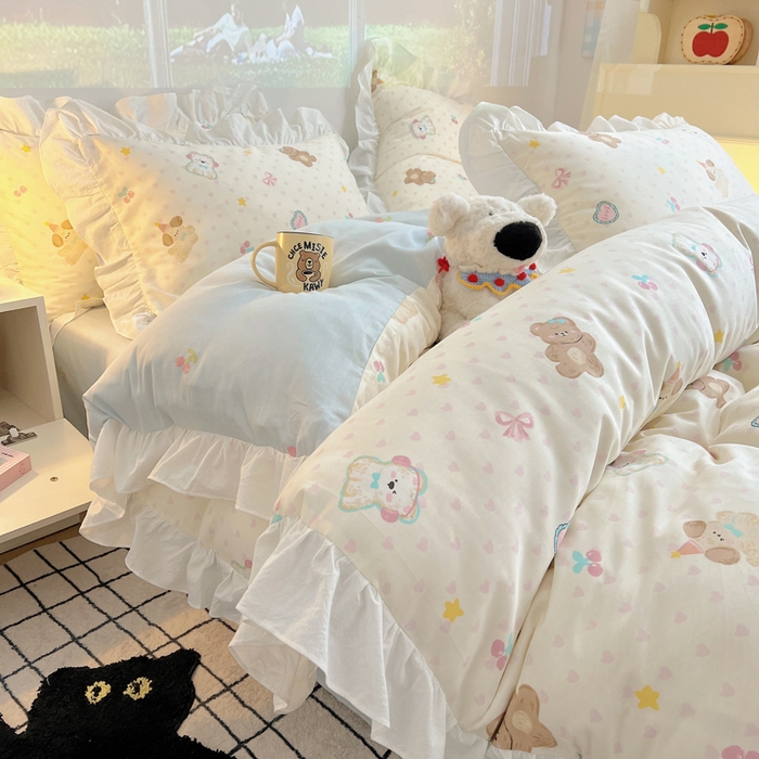 91家纺网 家纺一手货源 找家纺 六巷胡同 2026春夏新款韩式INS减龄花边款全棉卡通四件套 花边奶油甜心熊