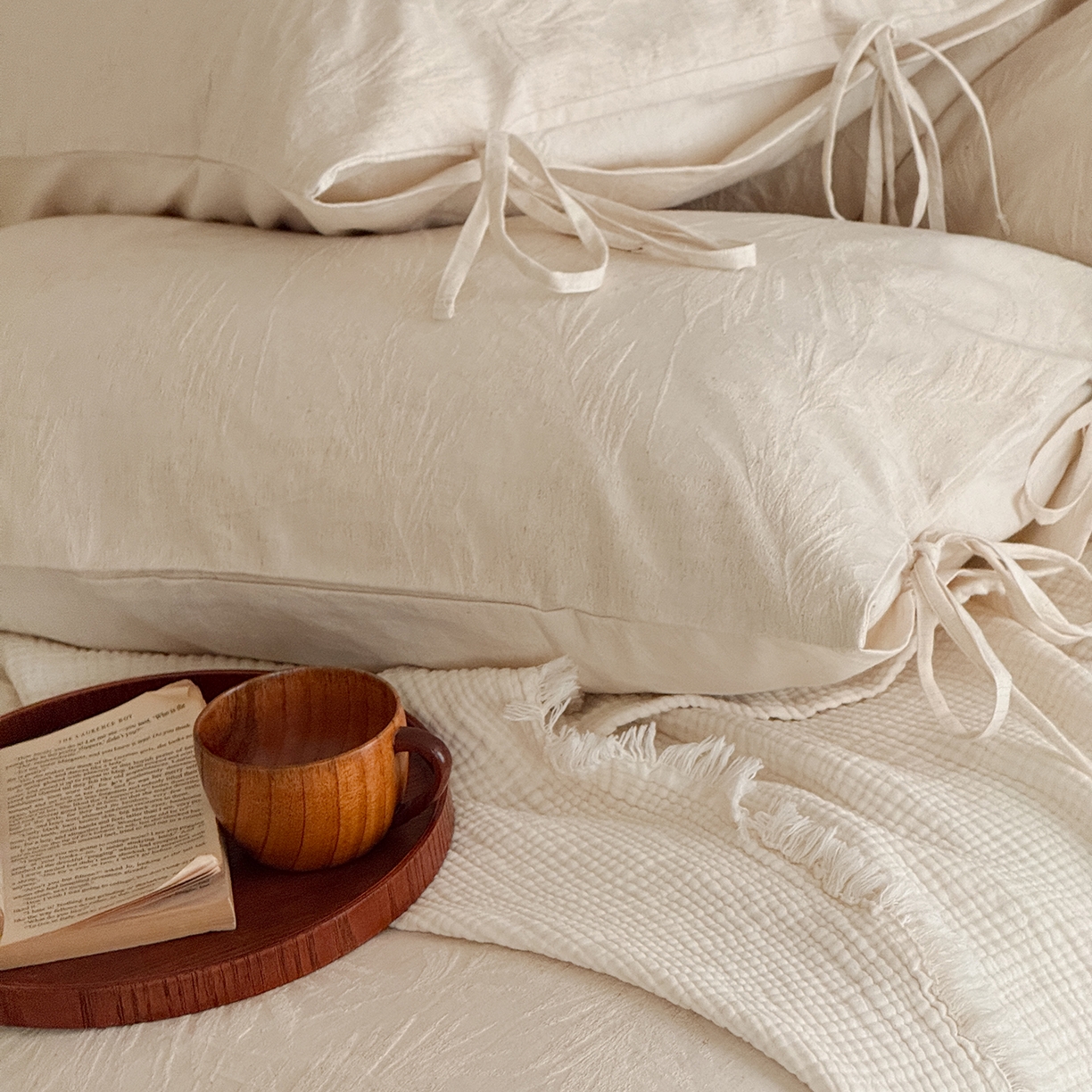 91家纺网 家纺一手货源 找家纺 （总）极简 2026新款全棉亚麻浮雕提花四件套-场景二（控价：小号195标准295加大313）