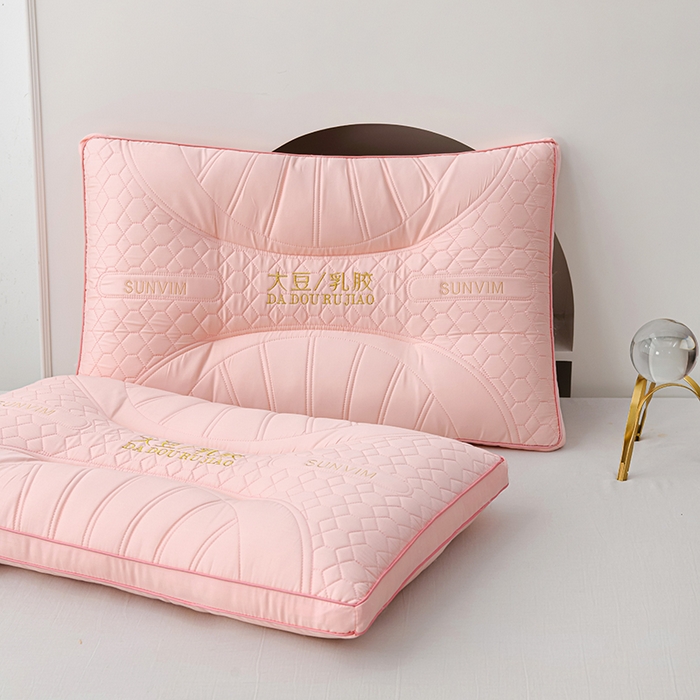 91家纺网 家纺一手货源 找家纺 仁宇枕业 2025新款新品大红婚庆莱赛尔蚕丝乳胶功能枕头枕芯大豆乳胶枕头枕芯 大豆乳胶婚庆枕-粉色全棉款