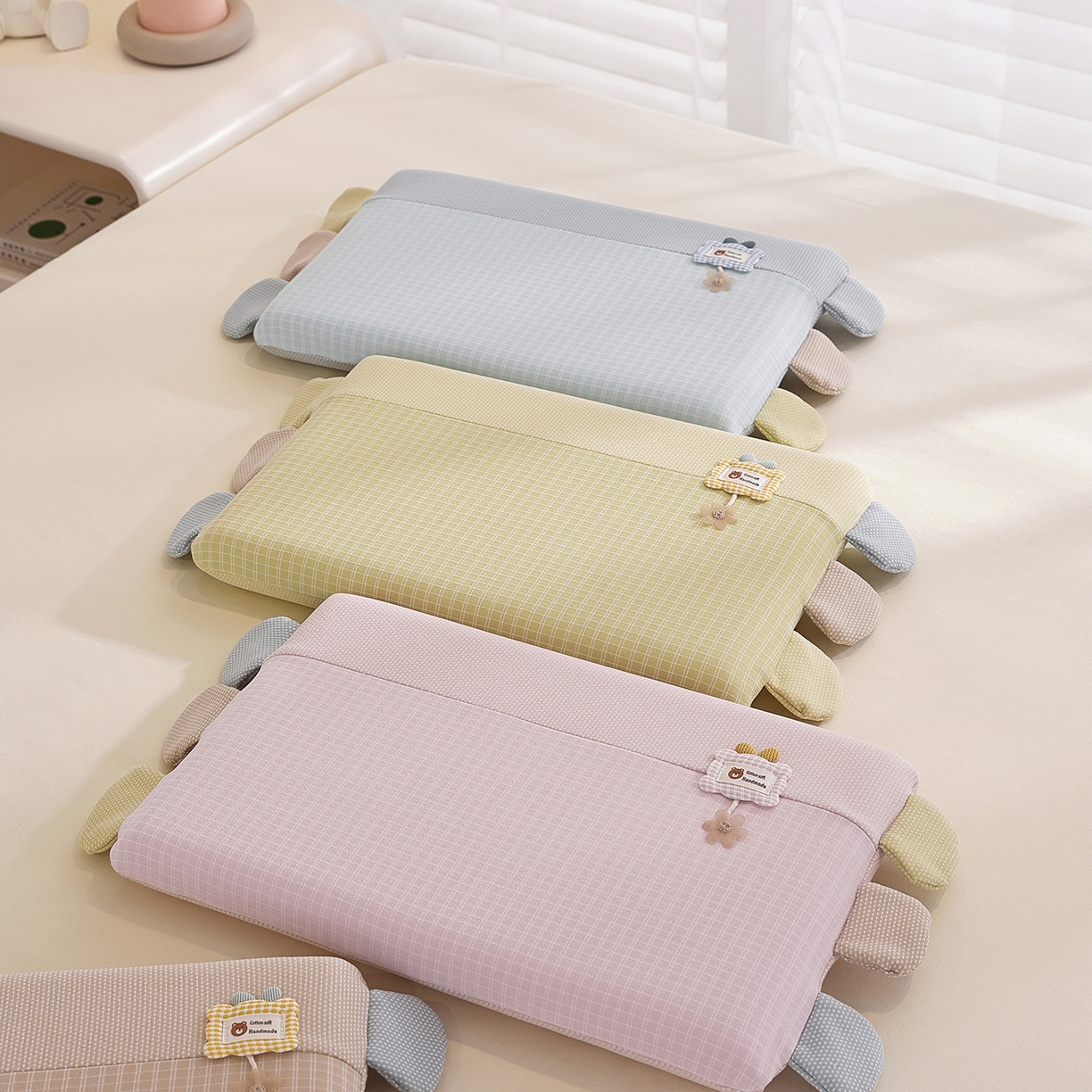 91家纺网 家纺一手货源 找家纺 仁宇枕业 2025新款新品亲肤暖绒礼物熊儿童安抚记忆枕头枕芯 组合图