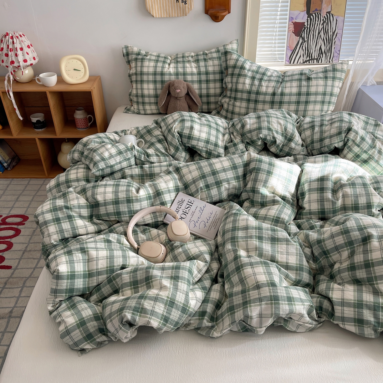 91家纺网 家纺一手货源 找家纺 优兰朵 2025新款新年热款格子条纹双拼繁花云感木棉纽扣款宿舍新款老钱风四件套 青柠