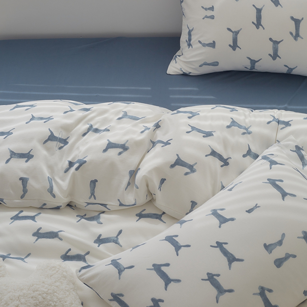 91家纺网 家纺一手货源 找家纺 爱丽丝 2026新款全棉针织四件套 奔奔兔-蓝