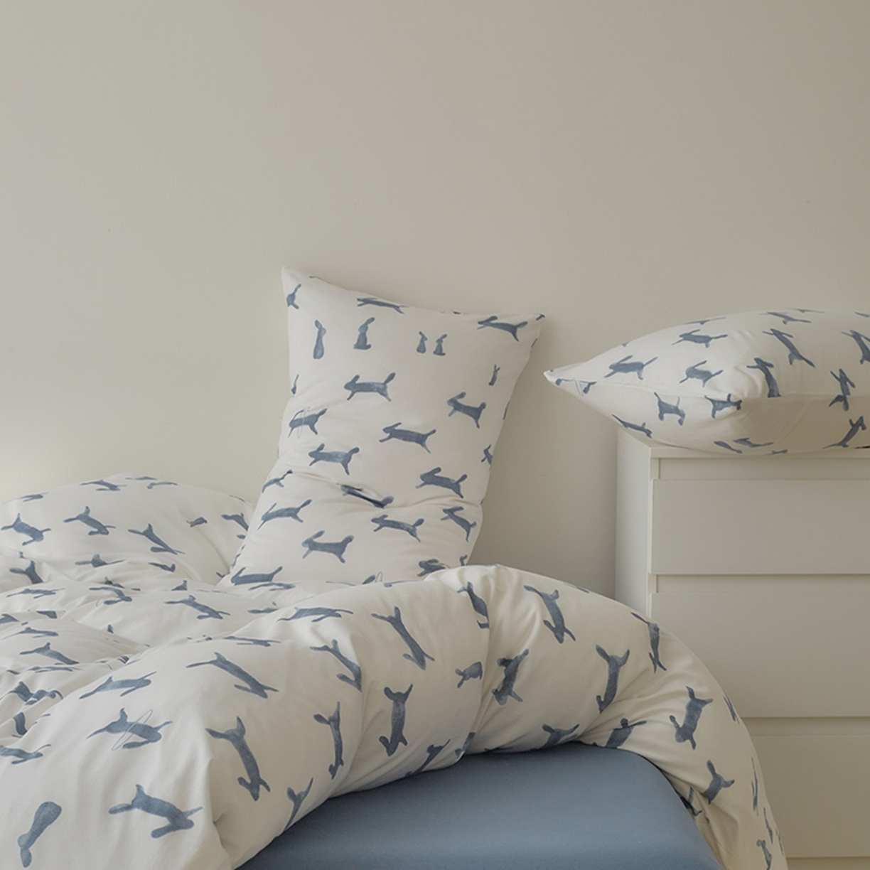 91家纺网 家纺一手货源 找家纺 爱丽丝 2026新款全棉针织四件套 奔奔兔-蓝