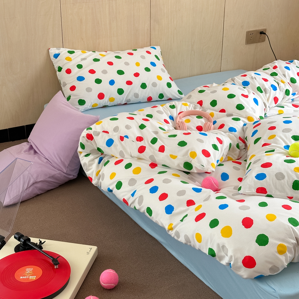 91家纺网 家纺一手货源 找家纺 爱丽丝 2026新款全棉针织四件套 彩色波点