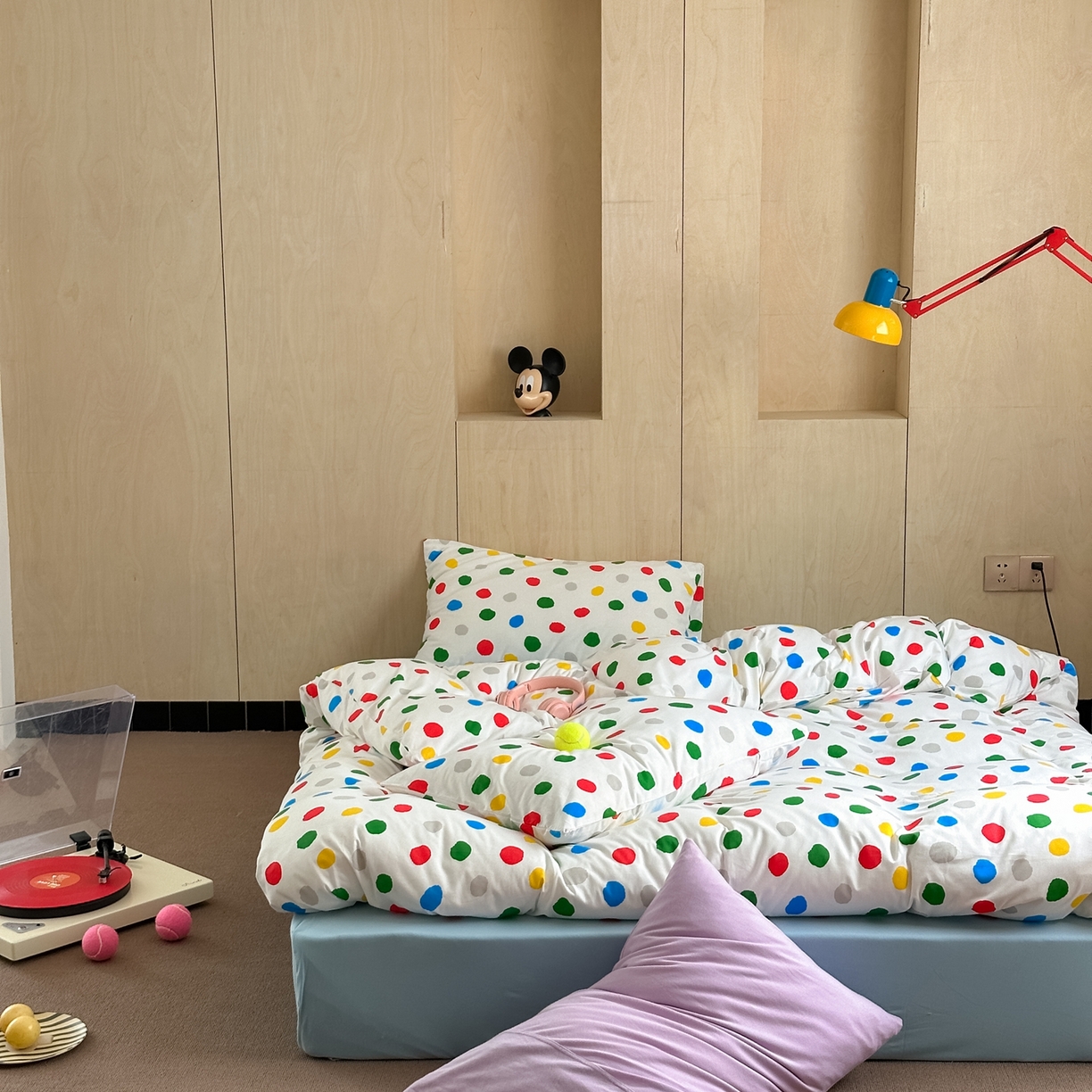 91家纺网 家纺一手货源 找家纺 爱丽丝 2026新款全棉针织四件套 彩色波点