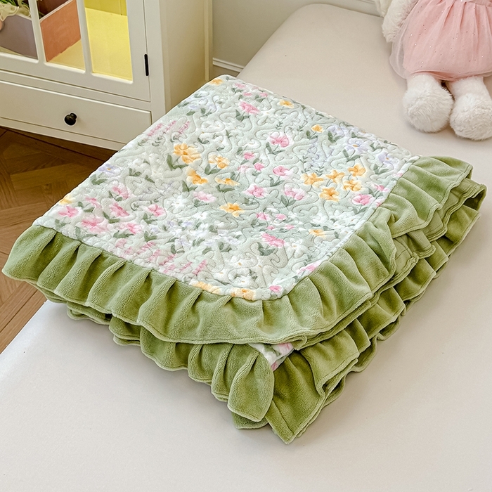 91家纺网 家纺一手货源 找家纺 （总）归属 2025新款牛奶绒花边床盖三件套系列（提供买家秀）