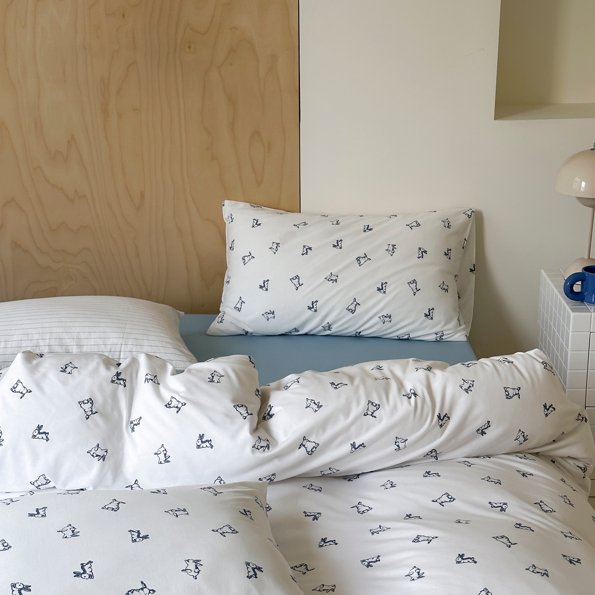 91家纺网 家纺一手货源 找家纺 爱丽丝 2026新款全棉针织四件套 屁屁兔