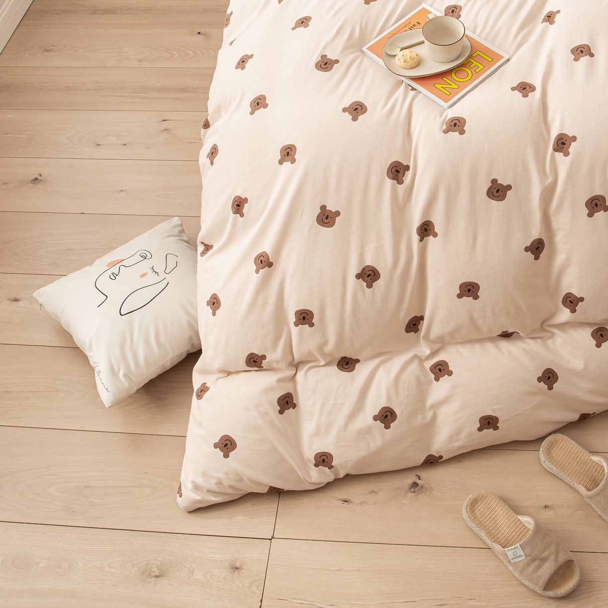 91家纺网 家纺一手货源 找家纺 爱丽丝 2026新款全棉针织四件套 晚安熊-米