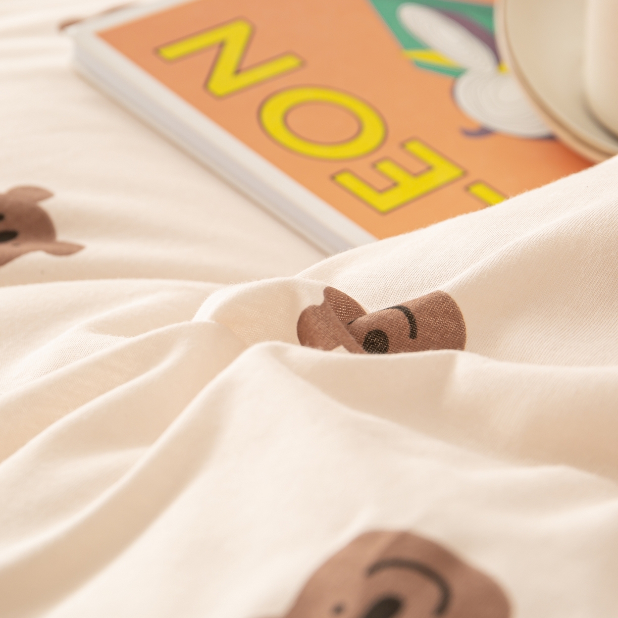 91家纺网 家纺一手货源 找家纺 爱丽丝 2026新款全棉针织四件套 晚安熊-米