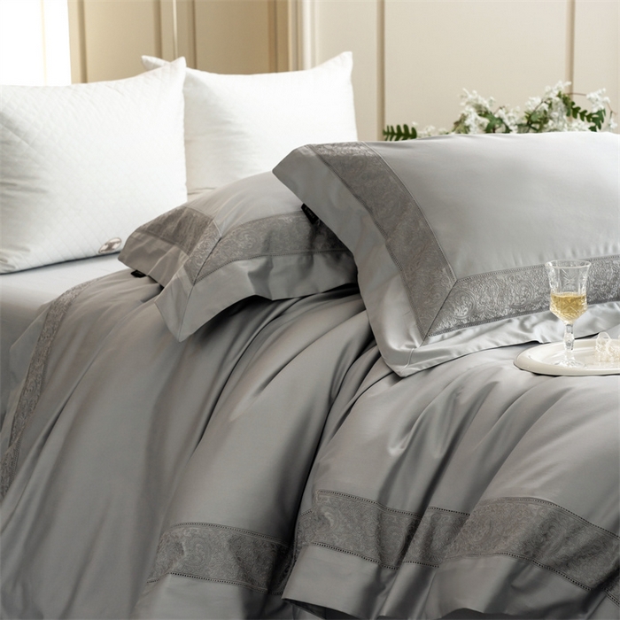 91家纺网 家纺一手货源 找家纺 馨蕊家居 2025秋冬新品超细旦磨毛高奢系列四件套-兰芙 兰芙-高级灰