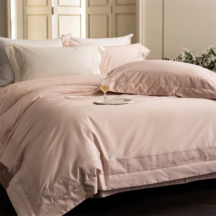 91家纺网 家纺一手货源 找家纺 馨蕊家居 2025秋冬新品超细旦磨毛高奢系列四件套-兰芙 兰芙-蔷薇粉