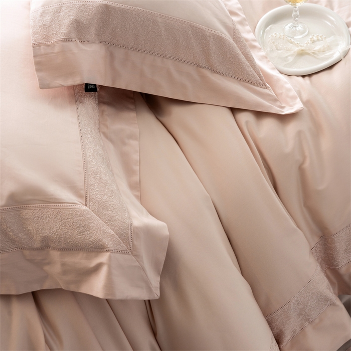 91家纺网 家纺一手货源 找家纺 馨蕊家居 2025秋冬新品超细旦磨毛高奢系列四件套-兰芙 兰芙-蔷薇粉