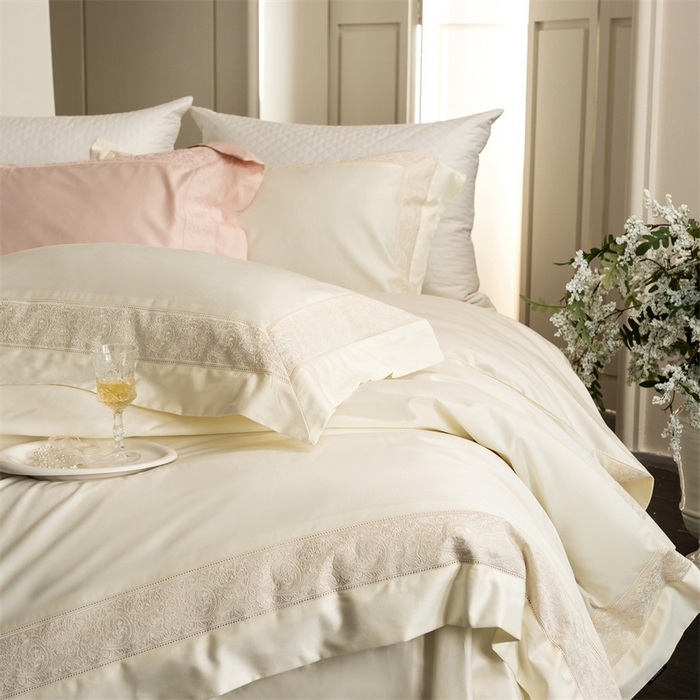 91家纺网 家纺一手货源 找家纺 馨蕊家居 2025秋冬新品超细旦磨毛高奢系列四件套-兰芙 兰芙-月光白