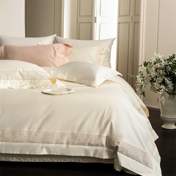 91家纺网 家纺一手货源 找家纺 馨蕊家居 2025秋冬新品超细旦磨毛高奢系列四件套-兰芙 兰芙-月光白