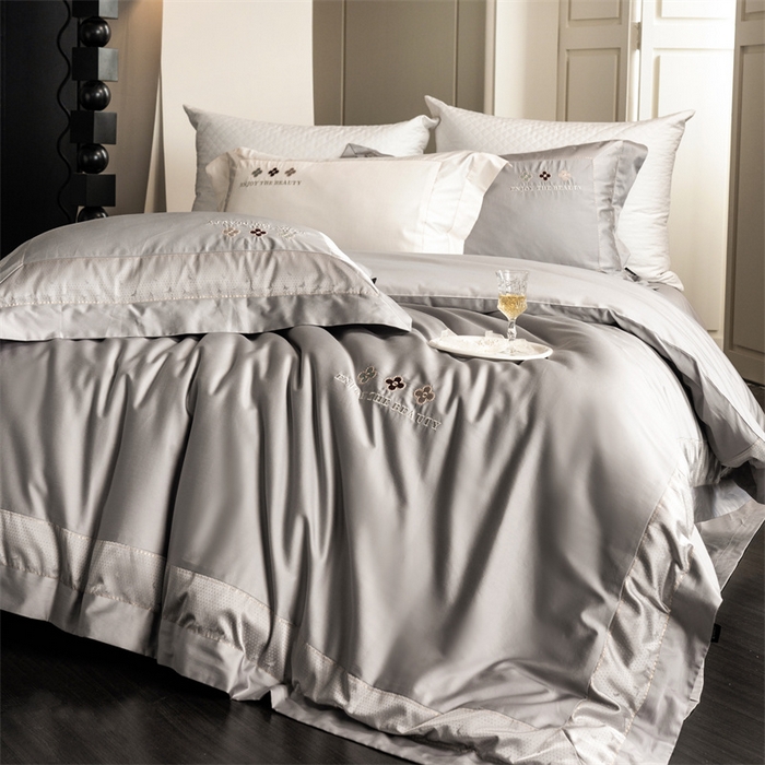 91家纺网 家纺一手货源 找家纺 馨蕊家居 2025秋冬新品超细旦磨毛高奢系列四件套-知禾 知禾-高级灰