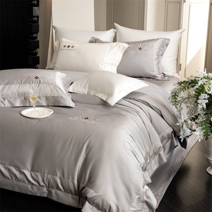 91家纺网 家纺一手货源 找家纺 馨蕊家居 2025秋冬新品超细旦磨毛高奢系列四件套-知禾 知禾-高级灰