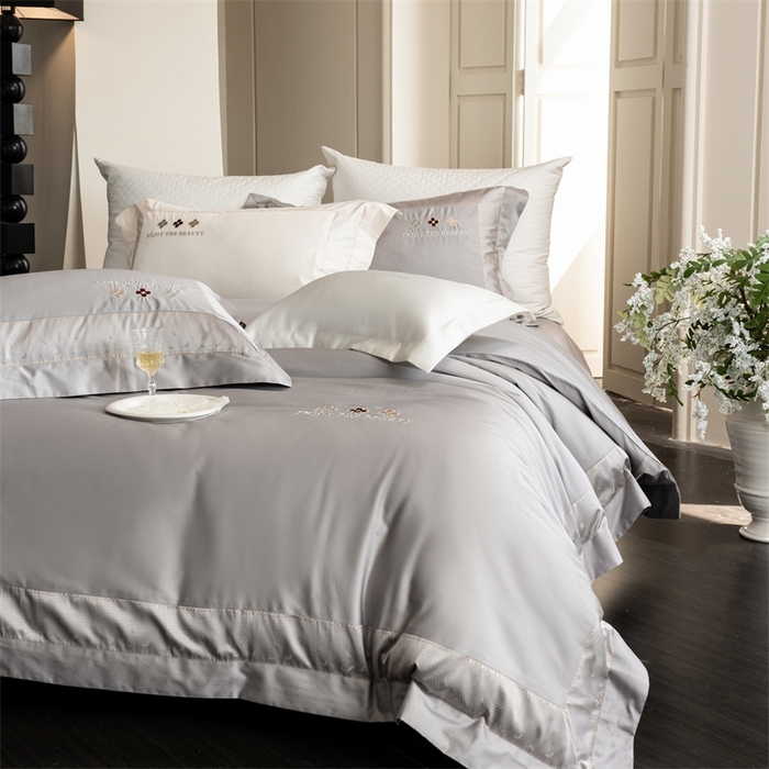 91家纺网 家纺一手货源 找家纺 馨蕊家居 2025秋冬新品超细旦磨毛高奢系列四件套-知禾 知禾-高级灰