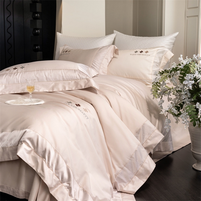 91家纺网 家纺一手货源 找家纺 馨蕊家居 2025秋冬新品超细旦磨毛高奢系列四件套-知禾 知禾-蔷薇粉