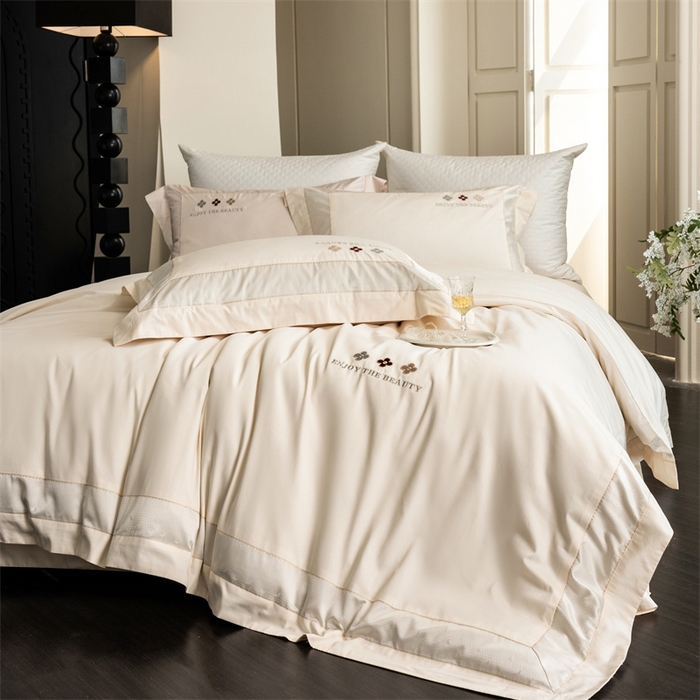 91家纺网 家纺一手货源 找家纺 馨蕊家居 2025秋冬新品超细旦磨毛高奢系列四件套-知禾 知禾-月光白