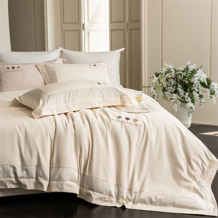 91家纺网 家纺一手货源 找家纺 馨蕊家居 2025秋冬新品超细旦磨毛高奢系列四件套-知禾 知禾-月光白