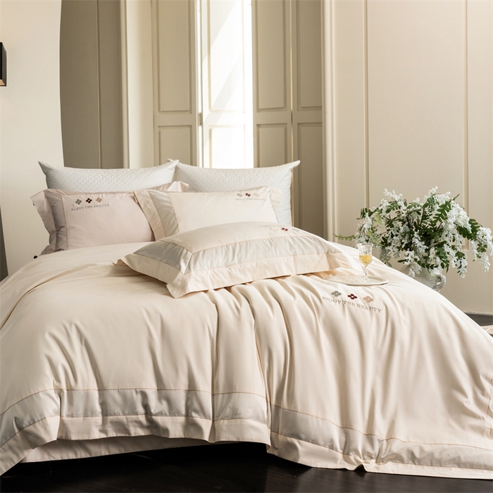 91家纺网 家纺一手货源 找家纺 馨蕊家居 2025秋冬新品超细旦磨毛高奢系列四件套-知禾 知禾-月光白