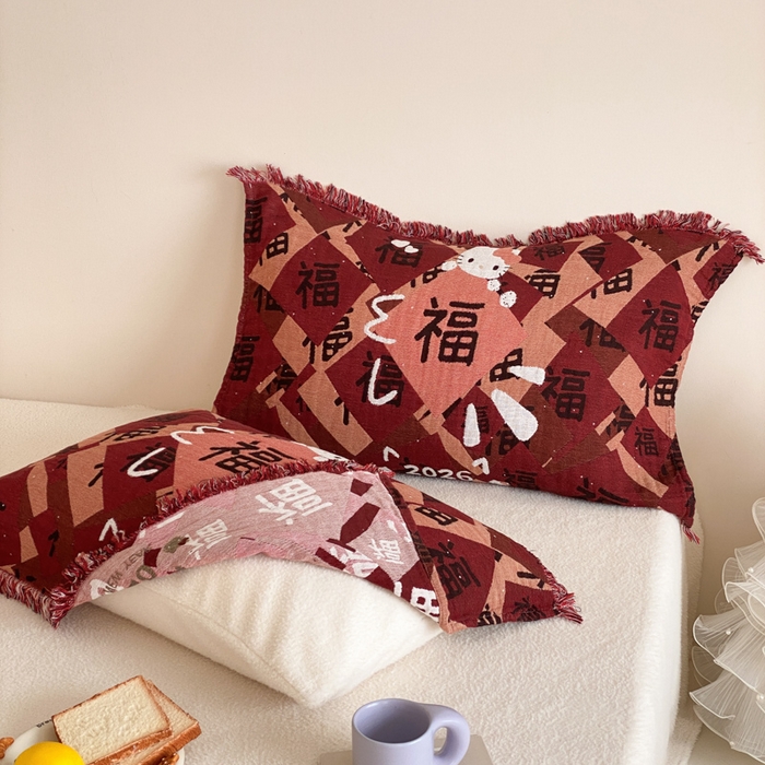 91家纺网 家纺一手货源 找家纺 麻依 2025新款四层纱布全棉新年大红枕巾流苏婚庆枕盖 福气满满