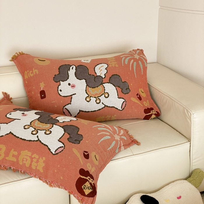 91家纺网 家纺一手货源 找家纺 麻依 2025新款四层纱布全棉新年大红枕巾流苏婚庆枕盖 马上有钱