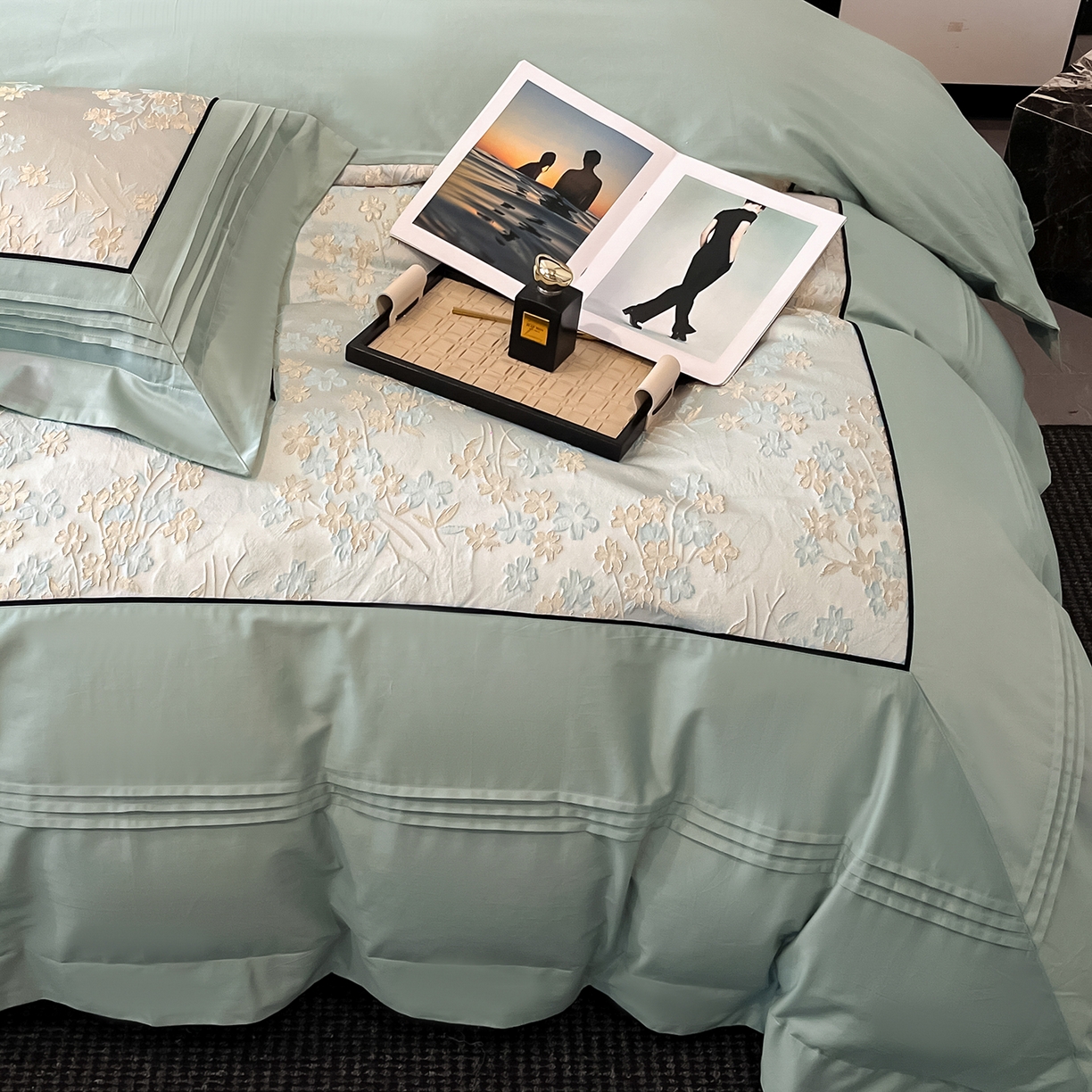 91家纺网 家纺一手货源 找家纺 置顶家纺 2025新款洛神系列亲肤提花拼角压框四件套 洛神-梵星蓝