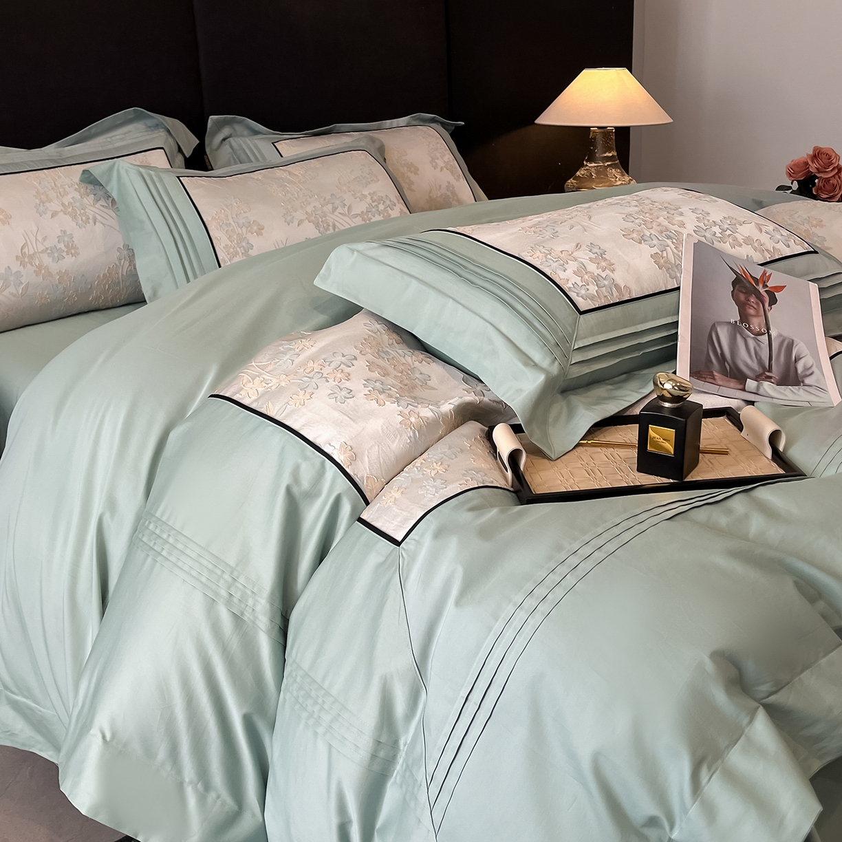 91家纺网 家纺一手货源 找家纺 置顶家纺 2025新款洛神系列亲肤提花拼角压框四件套 洛神-梵星蓝