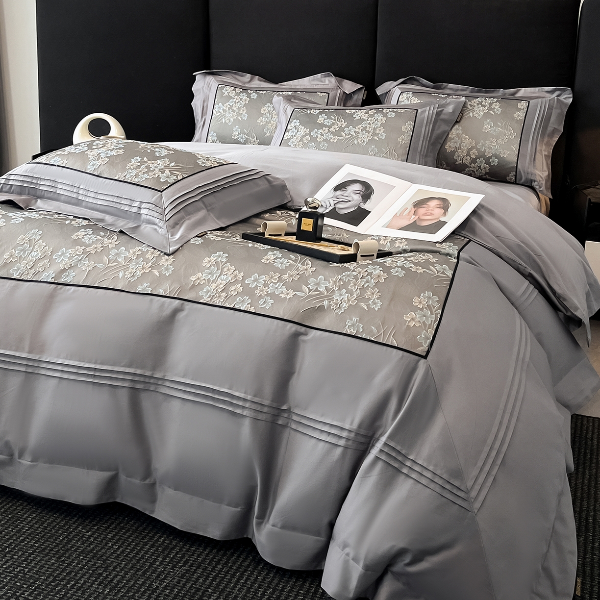 91家纺网 家纺一手货源 找家纺 置顶家纺 2025新款洛神系列亲肤提花拼角压框四件套 洛神-高级灰