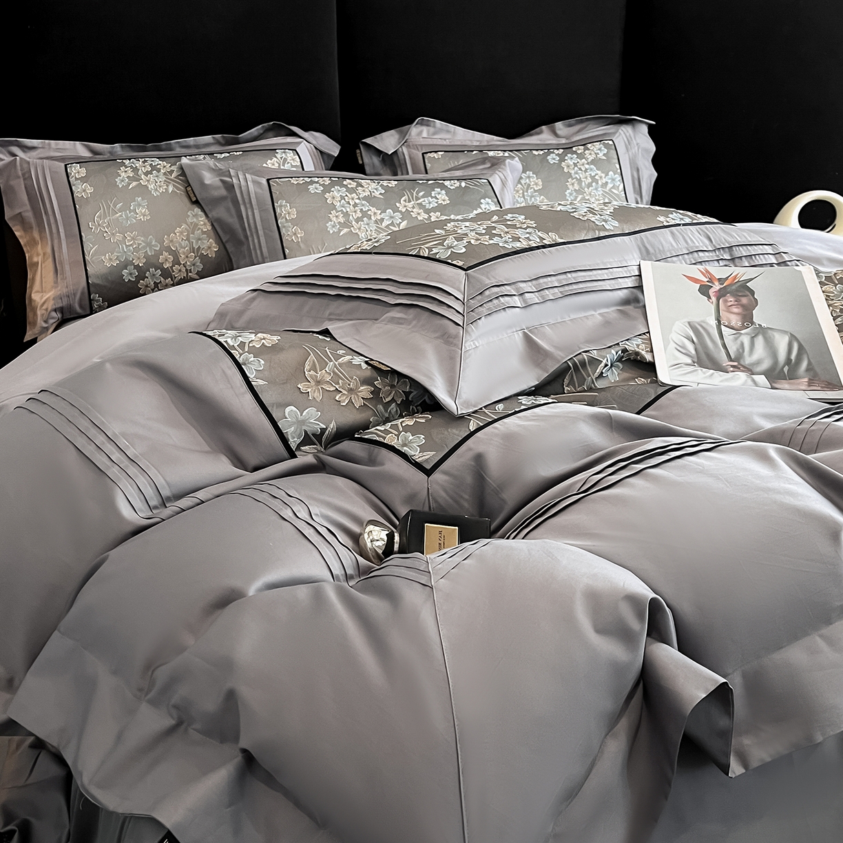 91家纺网 家纺一手货源 找家纺 置顶家纺 2025新款洛神系列亲肤提花拼角压框四件套 洛神-高级灰