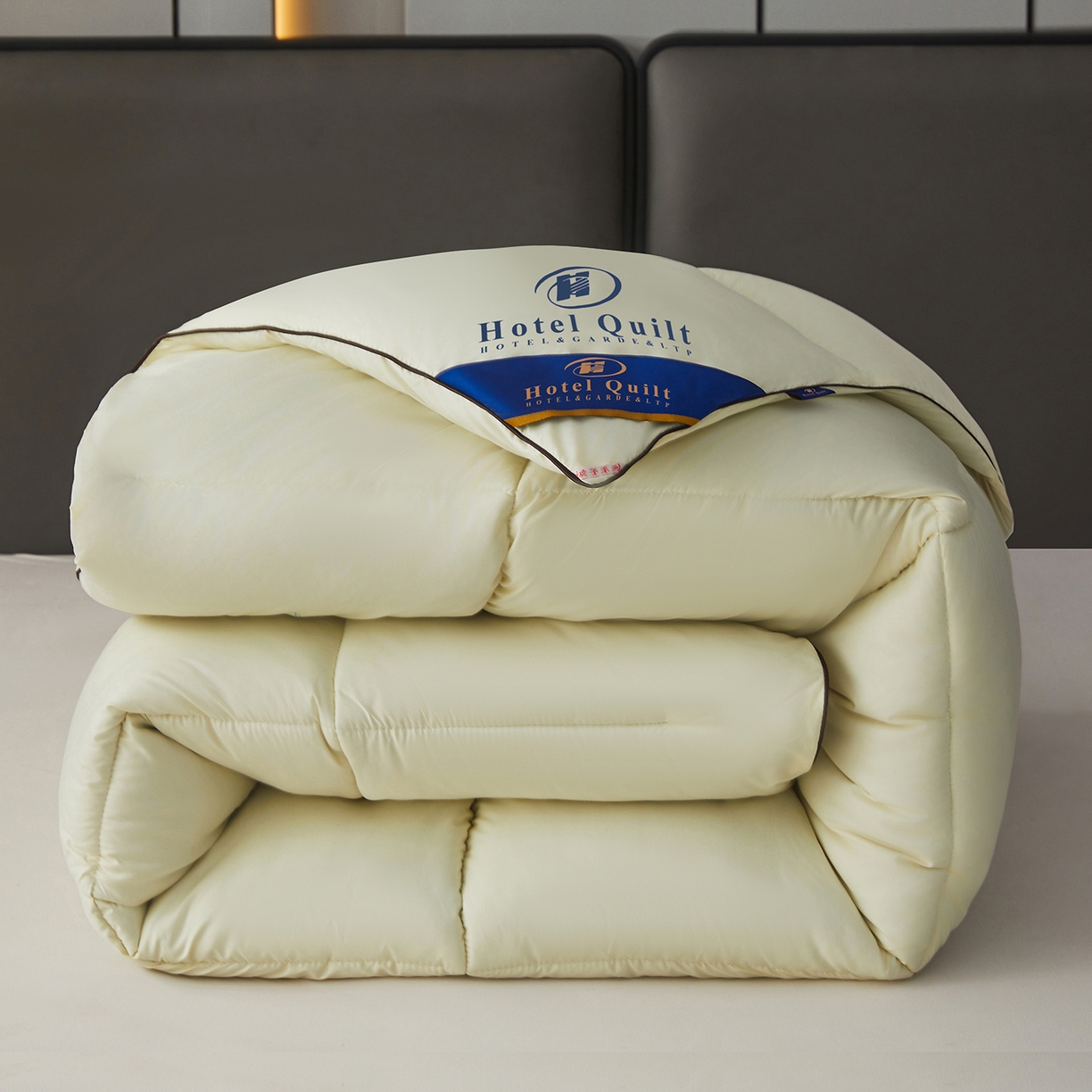 91家纺网 家纺一手货源 找家纺 雅颂缘 2026新款爆款酒店同款羽丝绒被子加厚冬被羽丝绒被芯 米黄色