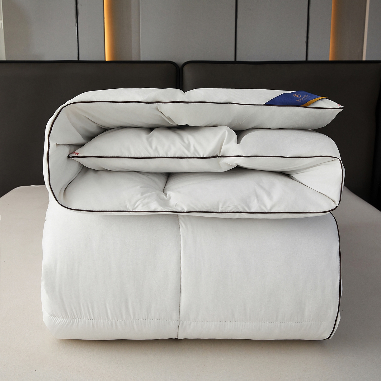 91家纺网 家纺一手货源 找家纺 雅颂缘 2026新款爆款酒店同款羽丝绒被子加厚冬被羽丝绒被芯 白色