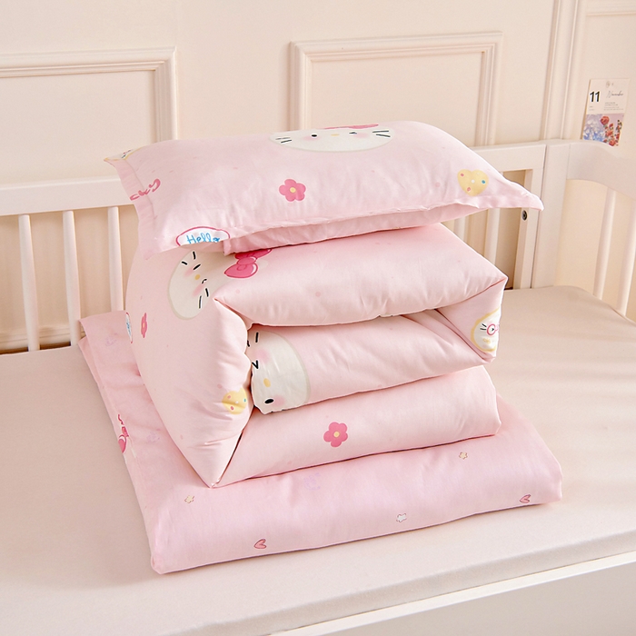 91家纺网 家纺一手货源 找家纺 芭伯妮 2026新款全棉AB版幼儿园三件套宝宝午睡被子六件套儿童被套多件套（第一批） 凯蒂甜梦
