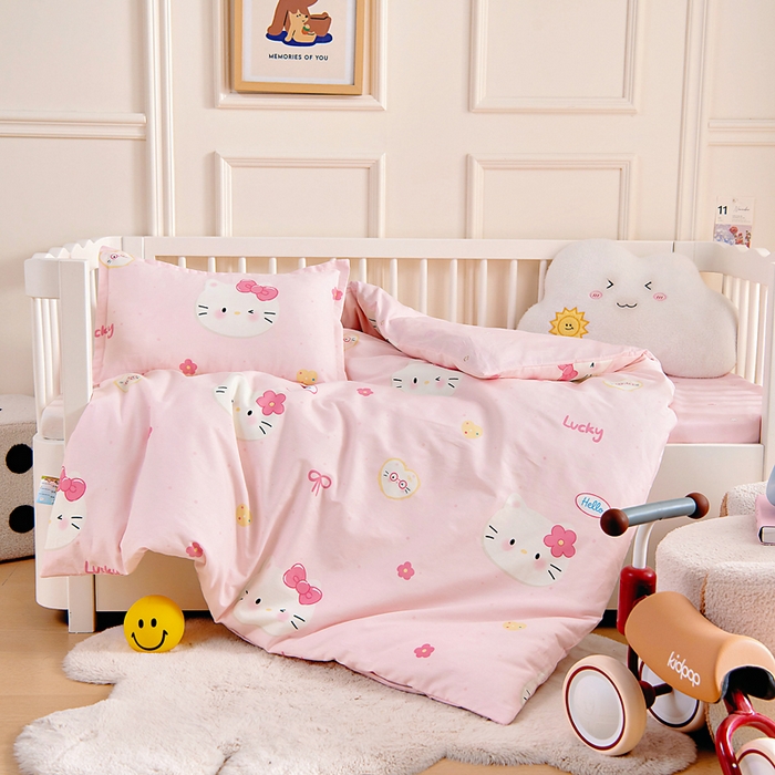 91家纺网 家纺一手货源 找家纺 芭伯妮 2026新款全棉AB版幼儿园三件套宝宝午睡被子六件套儿童被套多件套（第一批） 凯蒂甜梦